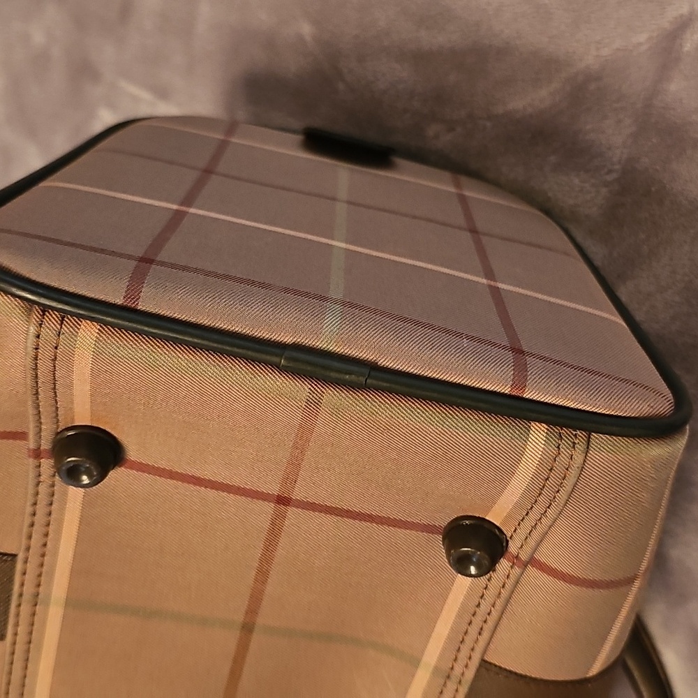 Burberrys Tan and Brown Travel Bag with Signature Style - Picture 8 of 13